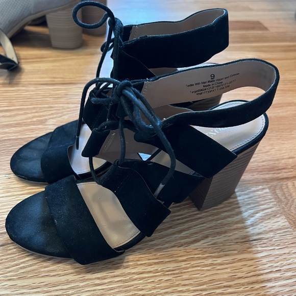 Merona black heels size 9 - Picture 3 of 5